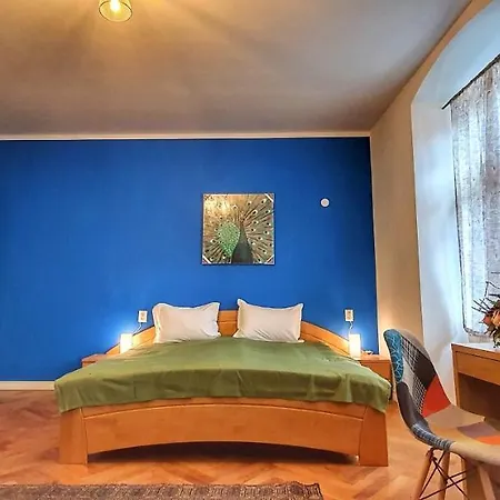 Pensjonat Casa Crown *