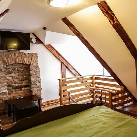 Casa Crown *