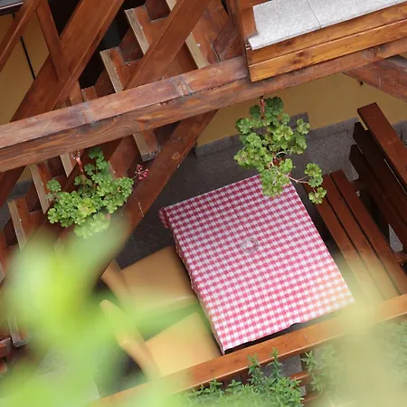 Pensjonat Casa Crown *