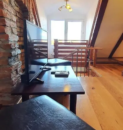 Pensjonat Casa Crown *